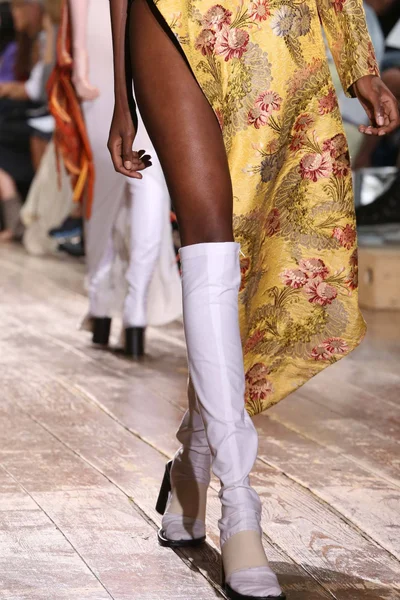 Look 22